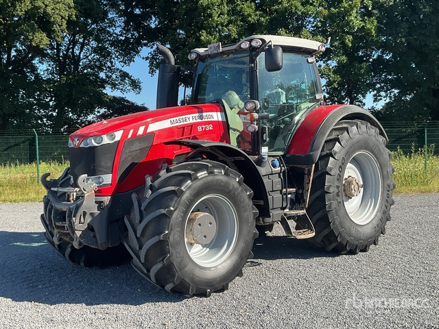 2015 Massey Ferguson 8732 Dyna-VT 4WD Tractor - Traktor: bilde 2 2015 Massey Ferguson 8732 Dyna-VT 4WD Tractor - Traktor: bilde 2
