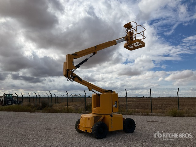 1999 Haulotte HA12D 2WD Diesel Articulating Boom Lift - Bomlift: bilde 1 1999 Haulotte HA12D 2WD Diesel Articulating Boom Lift - Bomlift: bilde 1
