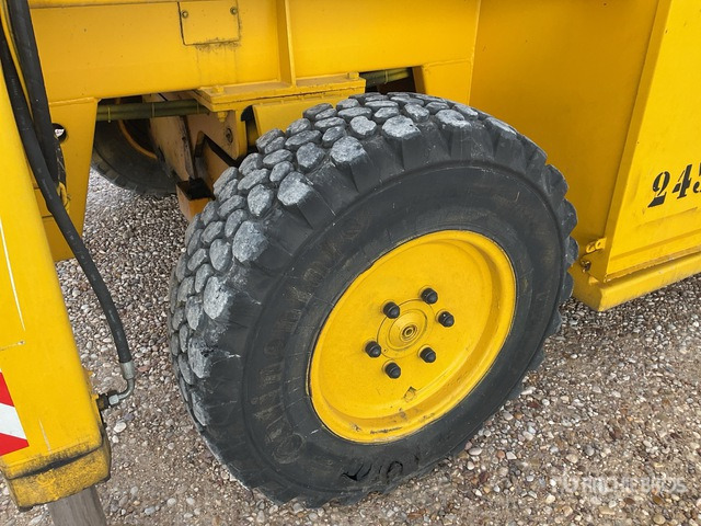 2000 Liftlux SL205-25D 4x4 4WDS/P Scissor Lift - Sakselift: bilde 4 2000 Liftlux SL205-25D 4x4 4WDS/P Scissor Lift - Sakselift: bilde 4