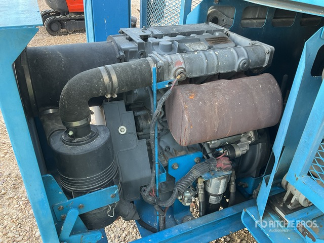 2006 Genie GS5390RT 4x4 Diesel Scissor Lift - Sakselift: bilde 4 2006 Genie GS5390RT 4x4 Diesel Scissor Lift - Sakselift: bilde 4