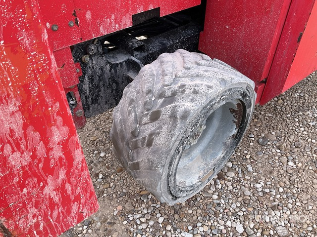 2011 Manitou 120SC 4x4 Diesel Scissor Lift - Sakselift: bilde 4 2011 Manitou 120SC 4x4 Diesel Scissor Lift - Sakselift: bilde 4