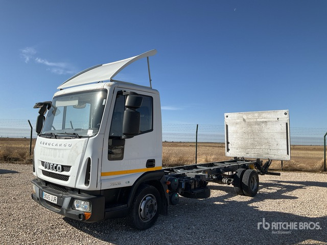 2012 Iveco Eurocargo 75E18 4x2 Cab and Chassis - Chassis lastebil: bilde 2 2012 Iveco Eurocargo 75E18 4x2 Cab and Chassis - Chassis lastebil: bilde 2