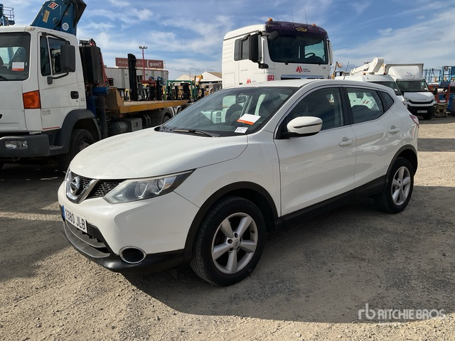 2015 Nissan Qashqai 4WD SUV - SUV: bilde 1 2015 Nissan Qashqai 4WD SUV - SUV: bilde 1
