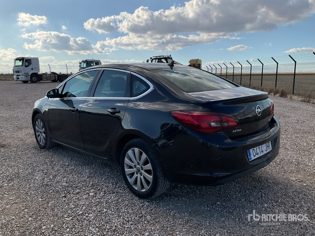 2015 Opel Astra Automobile - Personenbil: bilde 4 2015 Opel Astra Automobile - Personenbil: bilde 4