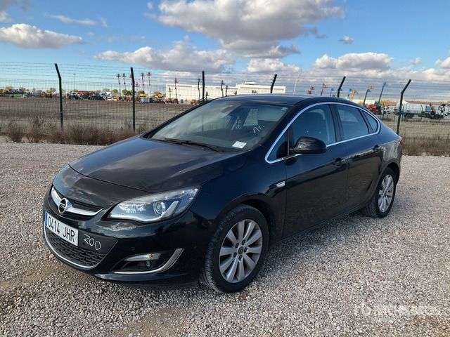2015 Opel Astra Automobile - Personenbil: bilde 1 2015 Opel Astra Automobile - Personenbil: bilde 1