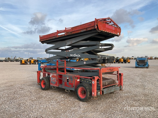 2015 Skyjack SJ9250 4x4 Diesel Scissor Lift - Sakselift: bilde 2 2015 Skyjack SJ9250 4x4 Diesel Scissor Lift - Sakselift: bilde 2