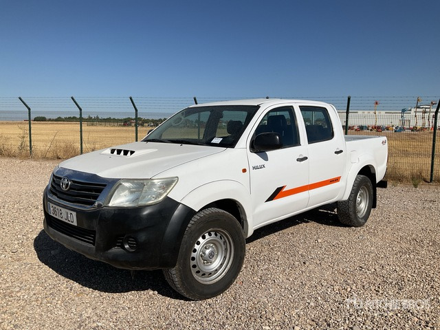 2015 Toyota Hilux 4x4 Crew Cab Pickup - Pickup: bilde 2 2015 Toyota Hilux 4x4 Crew Cab Pickup - Pickup: bilde 2