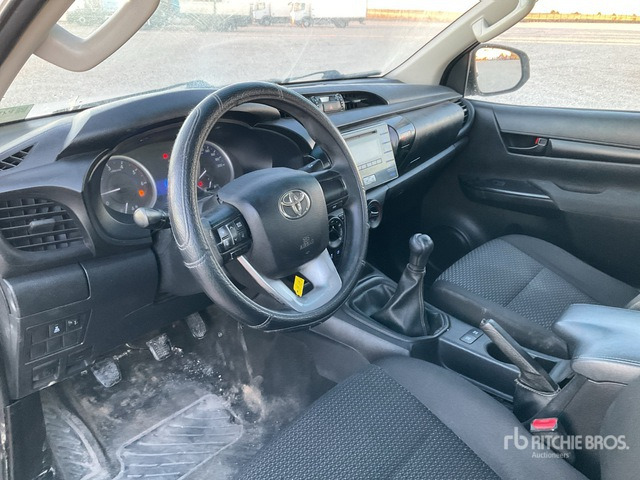 2017 Toyota Hilux 4x4 Crew Cab Pickup - Pickup: bilde 5 2017 Toyota Hilux 4x4 Crew Cab Pickup - Pickup: bilde 5