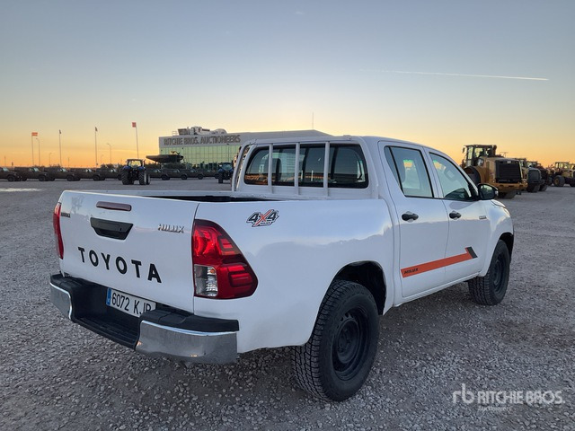 2017 Toyota Hilux 4x4 Crew Cab Pickup - Pickup: bilde 3 2017 Toyota Hilux 4x4 Crew Cab Pickup - Pickup: bilde 3