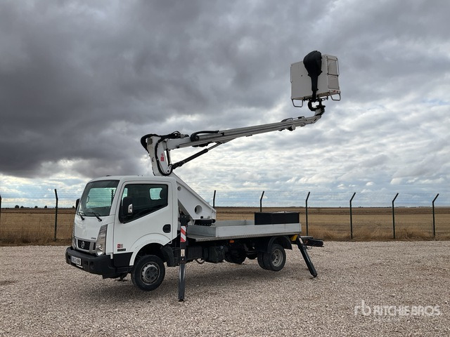 2018 Nissan NT400 35.13 2018 Oil&Steel Scorpion 1812 18 ... Bucket Truck - Billift: bilde 1 2018 Nissan NT400 35.13 2018 Oil&Steel Scorpion 1812 18 ... Bucket Truck - Billift: bilde 1