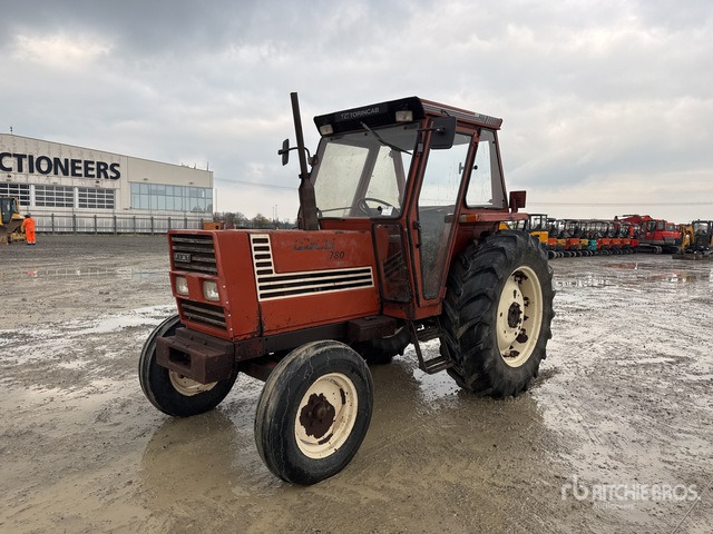 1983 Fiat 780 2WD Tractor - Traktor: bilde 1 1983 Fiat 780 2WD Tractor - Traktor: bilde 1