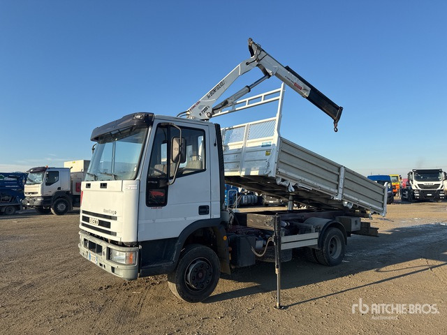 2002 Iveco Eurocargo 110EL18 Bonfiglioli P7200L 1980 kg on 4x2 Dump Truck with Crane - Tippbil: bilde 1 2002 Iveco Eurocargo 110EL18 Bonfiglioli P7200L 1980 kg on 4x2 Dump Truck with Crane - Tippbil: bilde 1