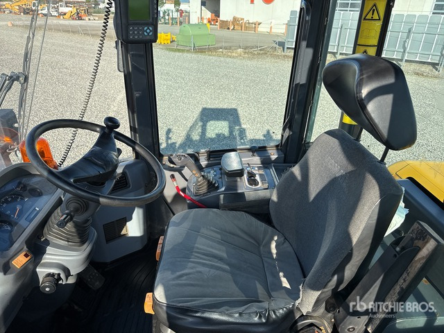 2003 Komatsu WA250-5 Pala gommata - Hjullaster: bilde 5 2003 Komatsu WA250-5 Pala gommata - Hjullaster: bilde 5