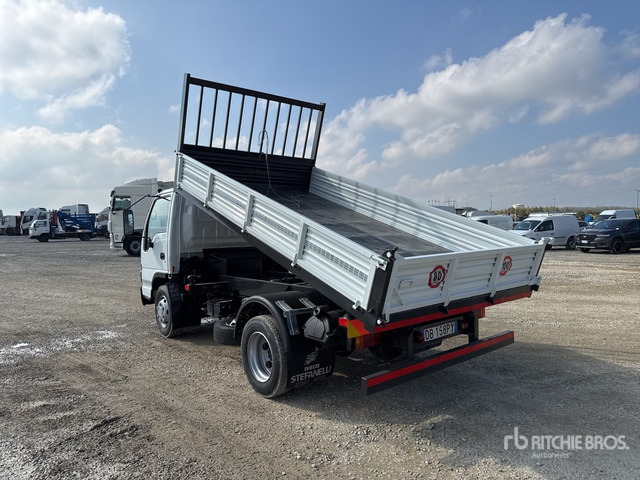 2006 Isuzu NQR 75 4x2 Dump Truck: Light Duty - Tippbil: bilde 2 2006 Isuzu NQR 75 4x2 Dump Truck: Light Duty - Tippbil: bilde 2