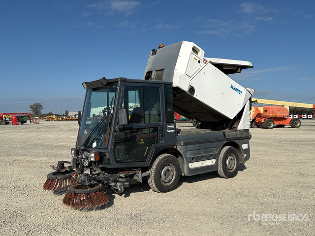 2006 Schmidt Compact 200 Autocarro spazzatrice - Feiebil: bilde 1 2006 Schmidt Compact 200 Autocarro spazzatrice - Feiebil: bilde 1