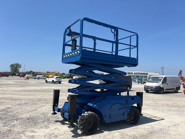 2007 Haulotte Compact 12DX D Scissor Lift - Sakselift: bilde 2 2007 Haulotte Compact 12DX D Scissor Lift - Sakselift: bilde 2