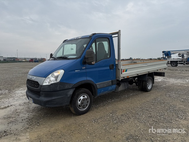 2015 Iveco Daily 35C11 Autocarro cassone fisso - Varebil med plan: bilde 2 2015 Iveco Daily 35C11 Autocarro cassone fisso - Varebil med plan: bilde 2
