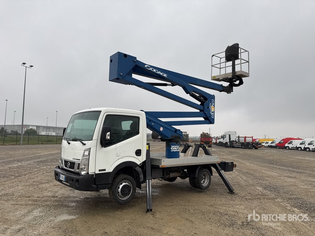2015 Nissan Cabstar 35.12 2015 Socage DA 320 20 m on Bucket Truck - Billift: bilde 2 2015 Nissan Cabstar 35.12 2015 Socage DA 320 20 m on Bucket Truck - Billift: bilde 2