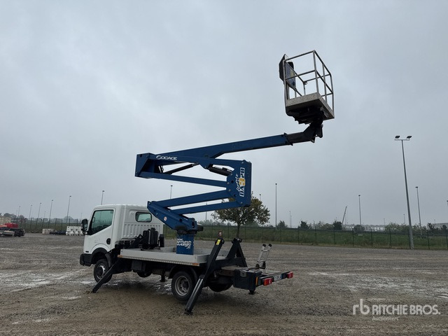 2015 Nissan Cabstar 35.12 2015 Socage DA 320 20 m on Bucket Truck - Billift: bilde 3 2015 Nissan Cabstar 35.12 2015 Socage DA 320 20 m on Bucket Truck - Billift: bilde 3