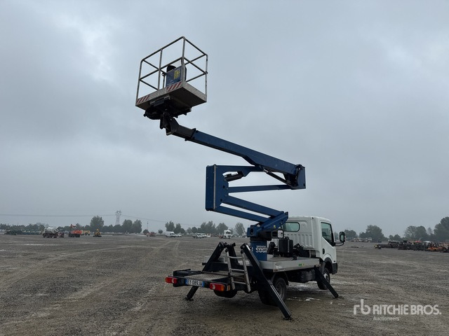 2015 Nissan Cabstar 35.12 2015 Socage DA 320 20 m on Bucket Truck - Billift: bilde 4 2015 Nissan Cabstar 35.12 2015 Socage DA 320 20 m on Bucket Truck - Billift: bilde 4
