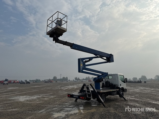 2015 Nissan Cabstar 35.12 2015 Socage DA324 24 m on Bucket Truck - Billift: bilde 4 2015 Nissan Cabstar 35.12 2015 Socage DA324 24 m on Bucket Truck - Billift: bilde 4