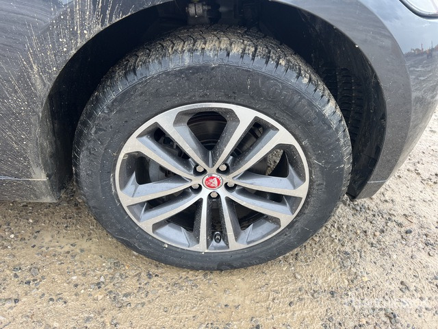 2019 Jaguar F-Pace 2.0D I4 180CV R-SPORT AWD SUV - SUV: bilde 5 2019 Jaguar F-Pace 2.0D I4 180CV R-SPORT AWD SUV - SUV: bilde 5