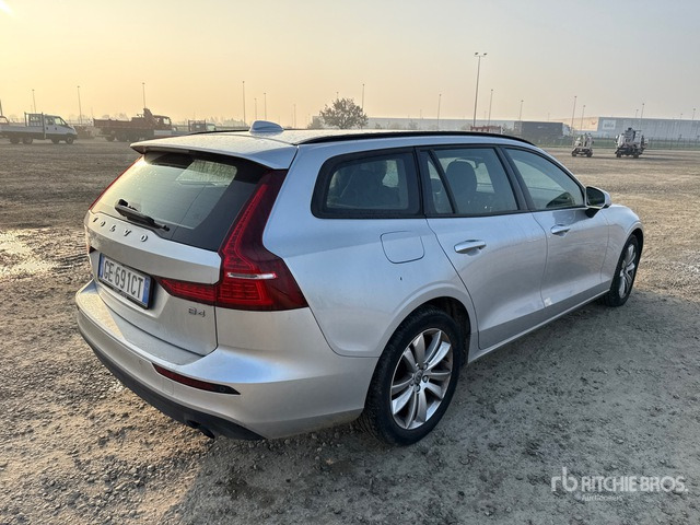 2021 Volvo V60 SW B4 D AUTOM. MOMENTUM BUSINESS Station Wagon - Stasjonsvogn: bilde 4 2021 Volvo V60 SW B4 D AUTOM. MOMENTUM BUSINESS Station Wagon - Stasjonsvogn: bilde 4