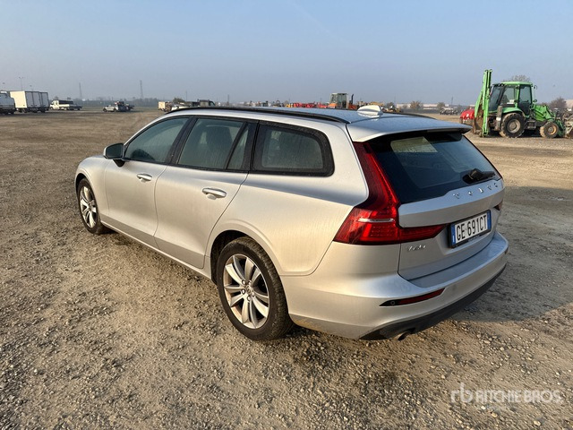 2021 Volvo V60 SW B4 D AUTOM. MOMENTUM BUSINESS Station Wagon - Stasjonsvogn: bilde 3 2021 Volvo V60 SW B4 D AUTOM. MOMENTUM BUSINESS Station Wagon - Stasjonsvogn: bilde 3