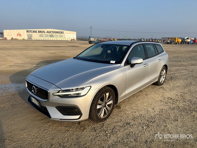2021 Volvo V60 SW B4 D AUTOM. MOMENTUM BUSINESS Station Wagon - Stasjonsvogn: bilde 2 2021 Volvo V60 SW B4 D AUTOM. MOMENTUM BUSINESS Station Wagon - Stasjonsvogn: bilde 2