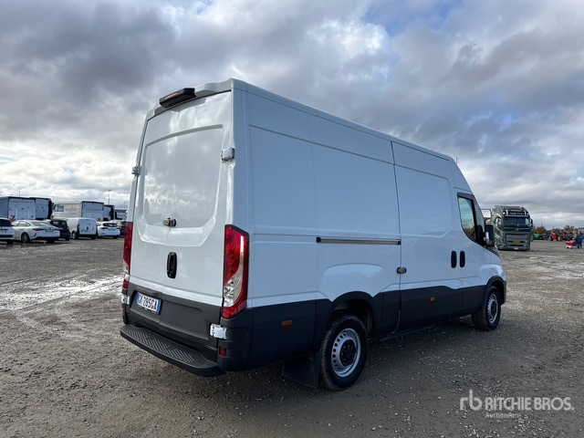 2022 Iveco Daily 35S14NV 3520L H2 BLUE P Van Truck - Skapbil: bilde 3 2022 Iveco Daily 35S14NV 3520L H2 BLUE P Van Truck - Skapbil: bilde 3