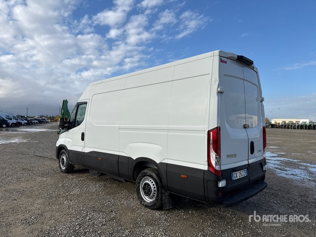 2022 Iveco Daily 35S14NV 3520L H2 BLUE P Van Truck - Skapbil: bilde 2 2022 Iveco Daily 35S14NV 3520L H2 BLUE P Van Truck - Skapbil: bilde 2