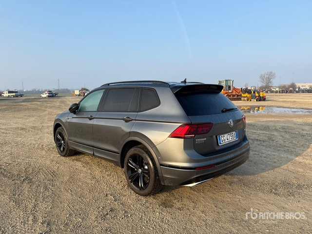Volkswagen Tiguan SUV - SUV: bilde 3 Volkswagen Tiguan SUV - SUV: bilde 3