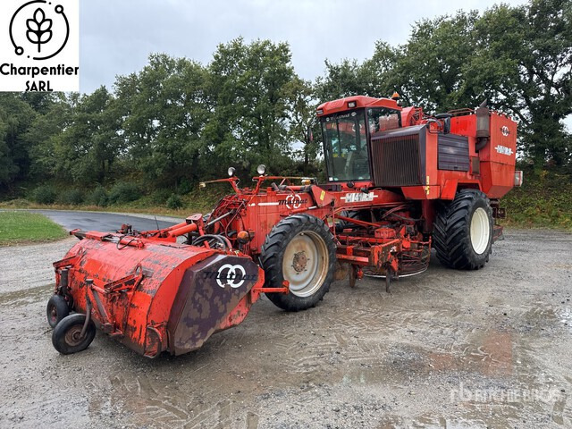 1998 Matrot M41H Self-Propelled 6 Row Machine A ... Sugar Beet Harvester - Sukkerbete høster: bilde 2 1998 Matrot M41H Self-Propelled 6 Row Machine A ... Sugar Beet Harvester - Sukkerbete høster: bilde 2