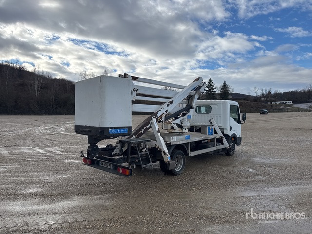 2010 Nissan Cabstar 35.11 2009 Sequani Z19-VTR 16 m on 4x ... Bucket Truck - Billift: bilde 3 2010 Nissan Cabstar 35.11 2009 Sequani Z19-VTR 16 m on 4x ... Bucket Truck - Billift: bilde 3