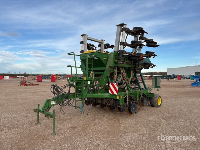 2011 John Deere 750A 6 m Semi-Mount Semoir Simplifie ... Air Seeder - Såmaskin: bilde 2 2011 John Deere 750A 6 m Semi-Mount Semoir Simplifie ... Air Seeder - Såmaskin: bilde 2