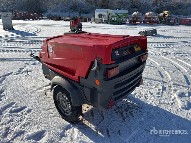 2013 Atlas Copco XAS37 Mobile Compresseur A Air Air Compressor - Luftkompressor: bilde 2 2013 Atlas Copco XAS37 Mobile Compresseur A Air Air Compressor - Luftkompressor: bilde 2