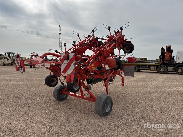 2014 Kuhn GF 10802 T G2 10.8 m 2-Point 10 Rotor Faneuse Hay Tedder - Høyvender: bilde 3 2014 Kuhn GF 10802 T G2 10.8 m 2-Point 10 Rotor Faneuse Hay Tedder - Høyvender: bilde 3