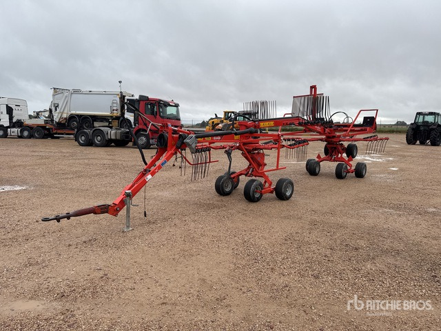 2016 Kuhn GA6632 6.6 m Semi-Mount 2 Rotor Andaineuse Hay Rake - Høyvender: bilde 1 2016 Kuhn GA6632 6.6 m Semi-Mount 2 Rotor Andaineuse Hay Rake - Høyvender: bilde 1