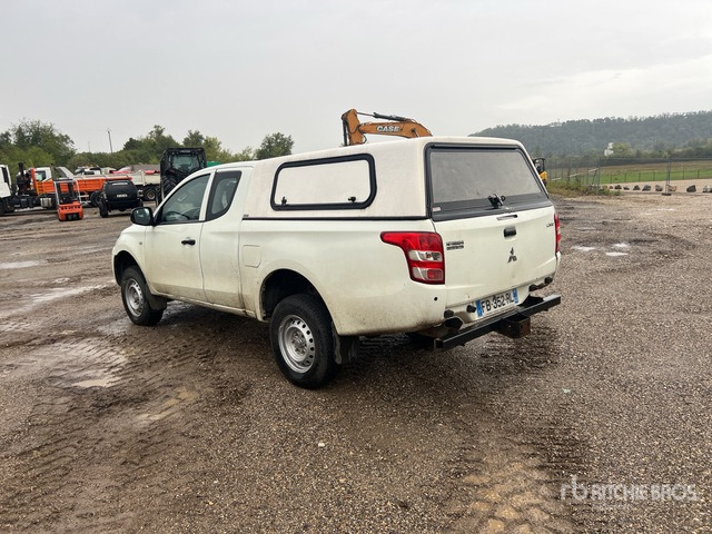 2018 Mitsubishi L200 4x4 Extended Cab (Inoperable) Pickup - Pickup: bilde 4 2018 Mitsubishi L200 4x4 Extended Cab (Inoperable) Pickup - Pickup: bilde 4