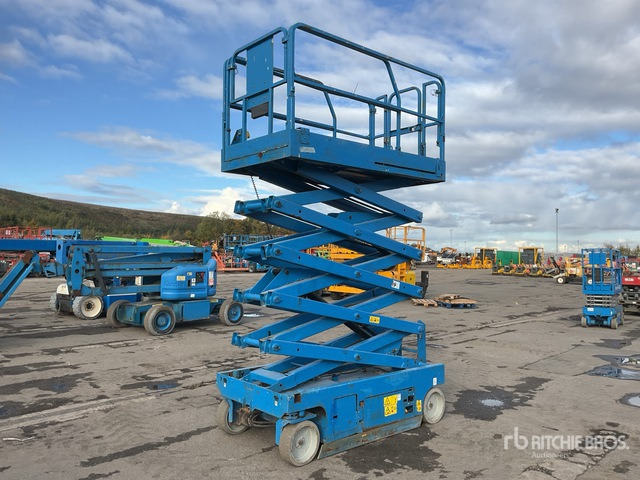 2011 Genie GS3246 Electric Scissor Lift - Sakselift: bilde 2 2011 Genie GS3246 Electric Scissor Lift - Sakselift: bilde 2