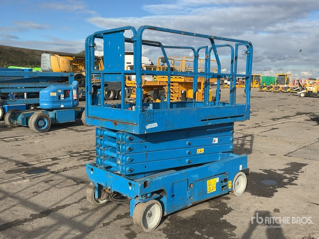 2011 Genie GS3246 Electric Scissor Lift - Sakselift: bilde 4 2011 Genie GS3246 Electric Scissor Lift - Sakselift: bilde 4