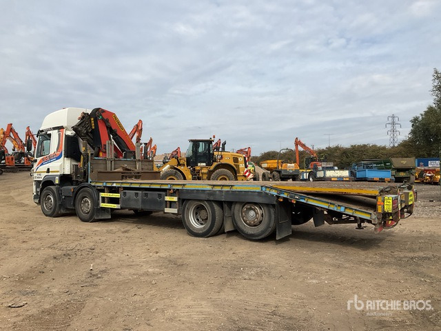 2017 DAF 8x2 Twin-Steer Sleeper Flatbed Truck with Crane - Planbil, Kranbil: bilde 4 2017 DAF 8x2 Twin-Steer Sleeper Flatbed Truck with Crane - Planbil, Kranbil: bilde 4