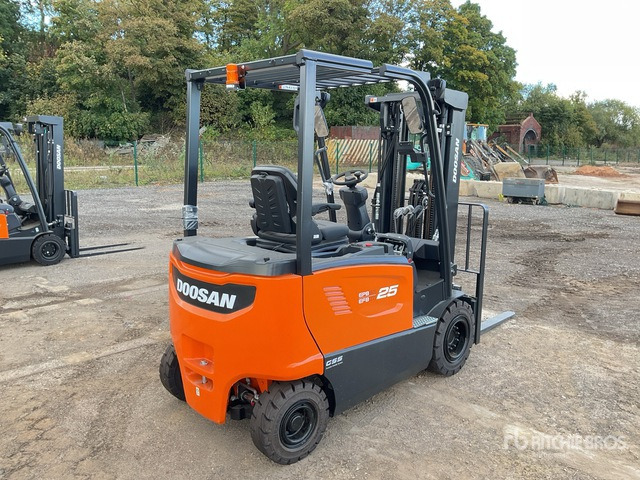 2023 Doosan B25X-7 PLUS 2023 Doosan B25X-7 PLUS 2500 kg Electric Forklift - (Unused) Electric Forklift - El-truck: bilde 3 2023 Doosan B25X-7 PLUS 2023 Doosan B25X-7 PLUS 2500 kg Electric Forklift - (Unused) Electric Forklift - El-truck: bilde 3