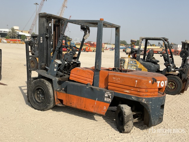1995 Toyota 5FDA50 5 ton (Inoperable) Forklift - Dieseltruck: bilde 4 1995 Toyota 5FDA50 5 ton (Inoperable) Forklift - Dieseltruck: bilde 4