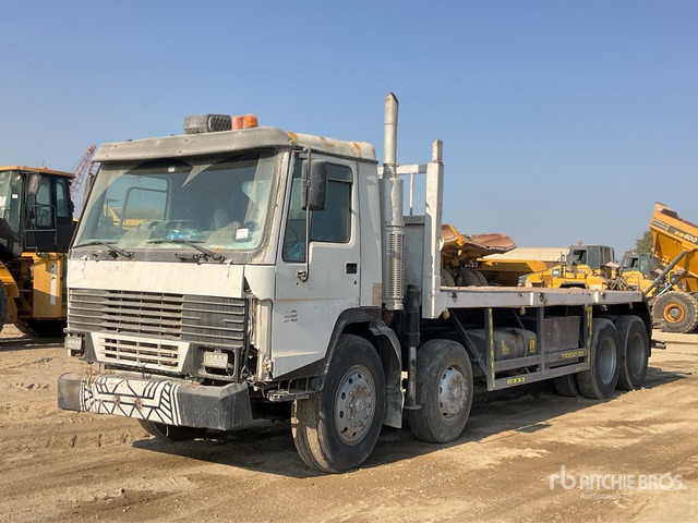 1997 Volvo FH 8x4 Twin-Steer Flatbed Truck - Planbil: bilde 1 1997 Volvo FH 8x4 Twin-Steer Flatbed Truck - Planbil: bilde 1
