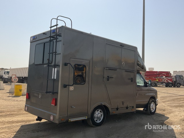 2008 Ford F-350 4x2 Horse Transporting Truck :Misc. Truck - Hestebil: bilde 4 2008 Ford F-350 4x2 Horse Transporting Truck :Misc. Truck - Hestebil: bilde 4