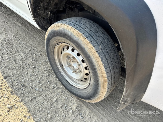 2008 Isuzu D-Max 4x2 Crew Cab Pickup - Pickup: bilde 5 2008 Isuzu D-Max 4x2 Crew Cab Pickup - Pickup: bilde 5