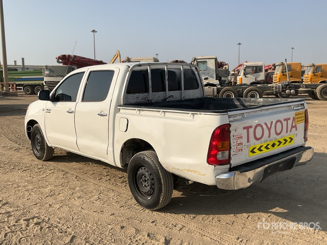 2008 Toyota Hilux 4x2 Crew Cab Pickup - Pickup: bilde 4 2008 Toyota Hilux 4x2 Crew Cab Pickup - Pickup: bilde 4