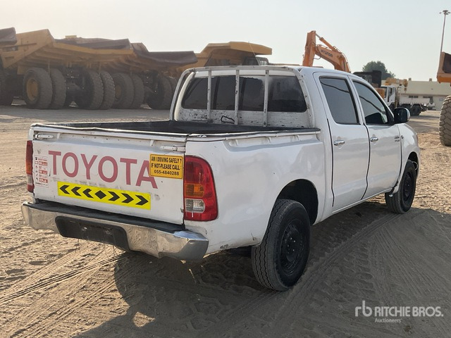 2008 Toyota Hilux 4x2 Crew Cab Pickup - Pickup: bilde 3 2008 Toyota Hilux 4x2 Crew Cab Pickup - Pickup: bilde 3