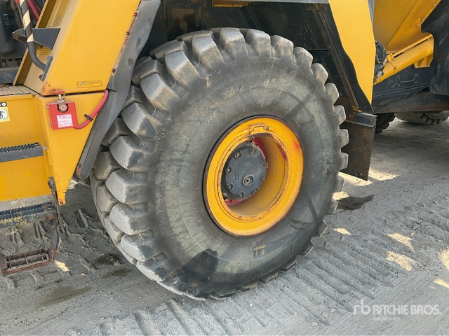 2015 Komatsu HM400-3 Articulated Dump Truck - Rammestyrt dumper: bilde 4 2015 Komatsu HM400-3 Articulated Dump Truck - Rammestyrt dumper: bilde 4